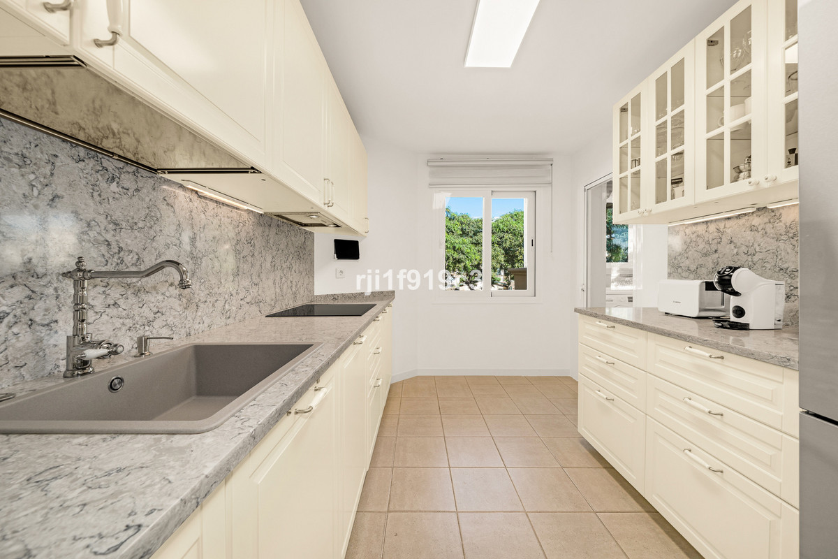 3 bedroom Apartments for sale in Elviria Hills – R5470591 3 bedroom Apartments for sale in Elviria Hills – R5470591