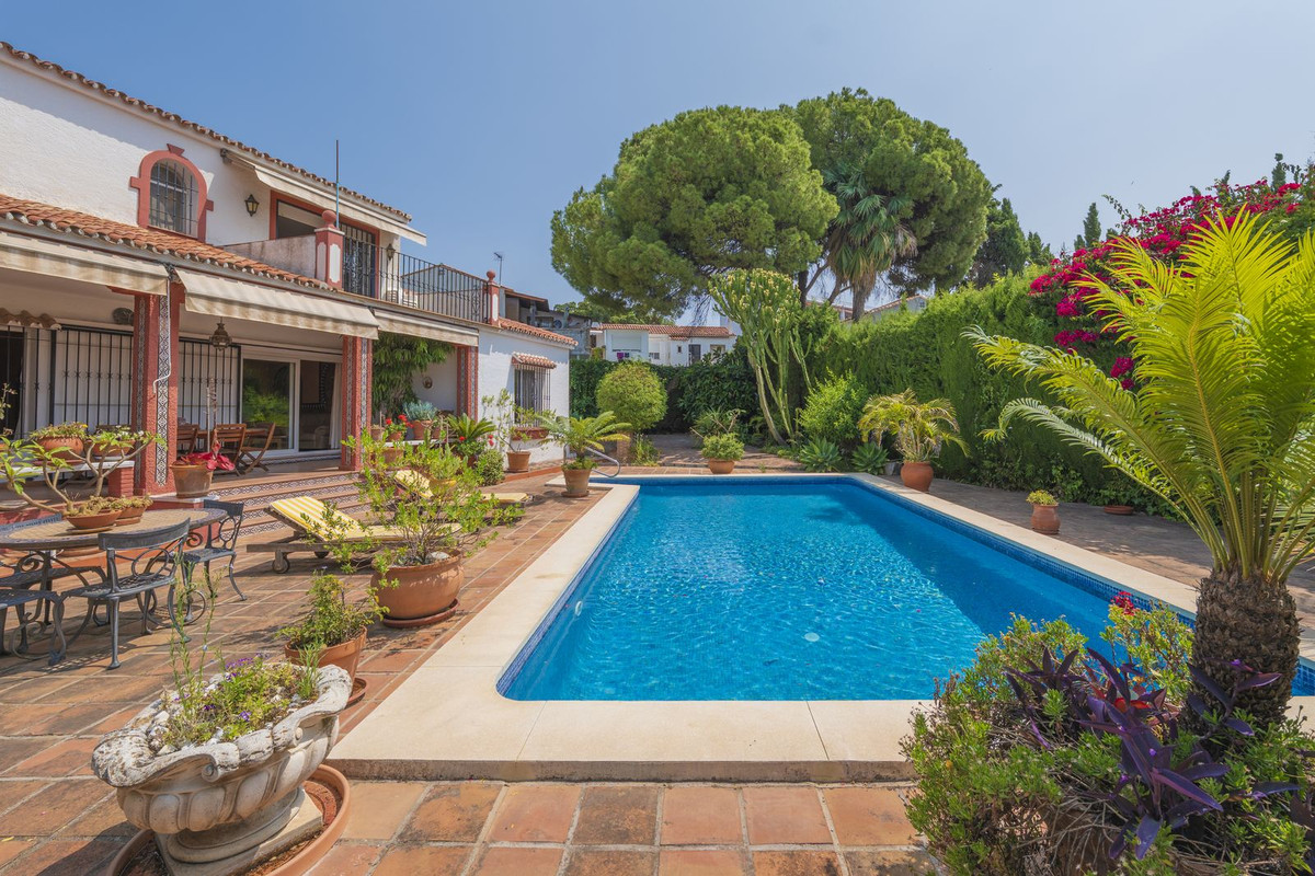 3 bedroom Villas for sale in Marbella – R5064568 3 bedroom Villas for sale in Marbella – R5064568