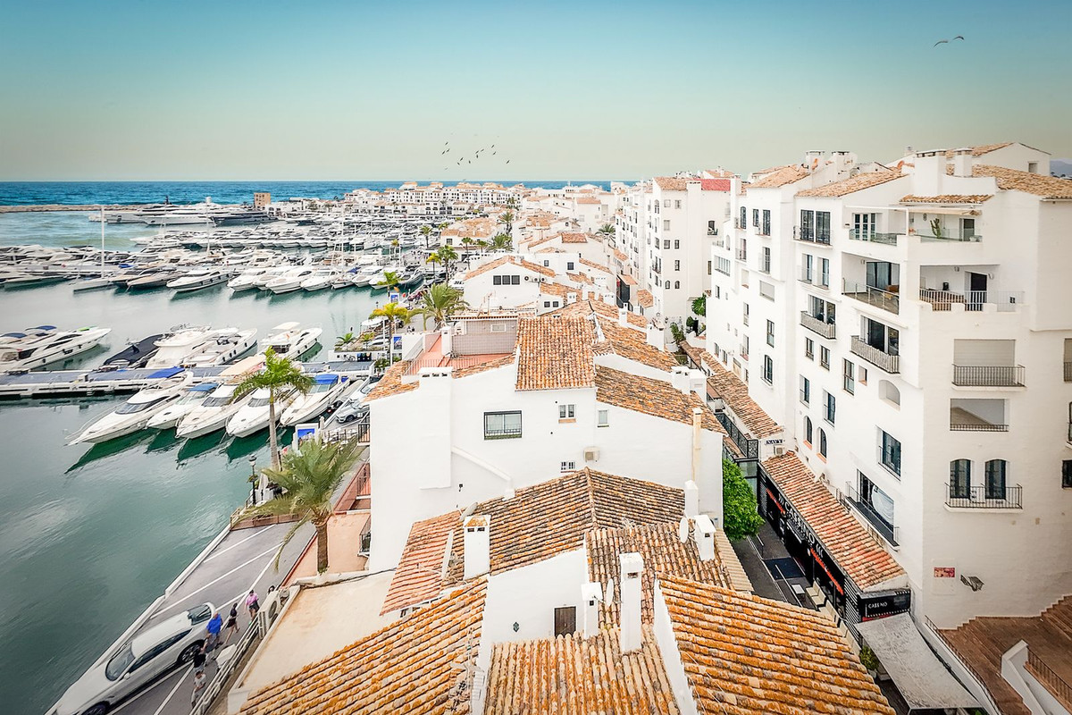 2 bedroom Apartments for sale in Puerto Banús – R5191888 2 bedroom Apartments for sale in Puerto Banús – R5191888