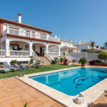 6 bedroom Villas for sale in San Pedro de Alcántara – R5014684 6 bedroom Villas for sale in San Pedro de Alcántara – R5014684