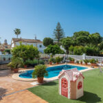 6 bedroom Villas for sale in San Pedro de Alcántara – R5014684 6 bedroom Villas for sale in San Pedro de Alcántara – R5014684