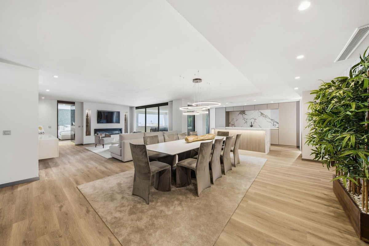 5 bedroom Apartments for sale in Puerto Banús – R5298385 5 bedroom Apartments for sale in Puerto Banús – R5298385