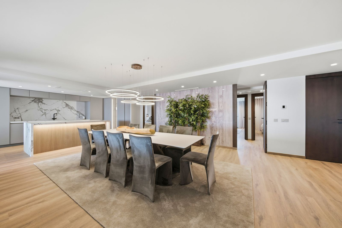 5 bedroom Apartments for sale in Puerto Banús – R5298385 5 bedroom Apartments for sale in Puerto Banús – R5298385