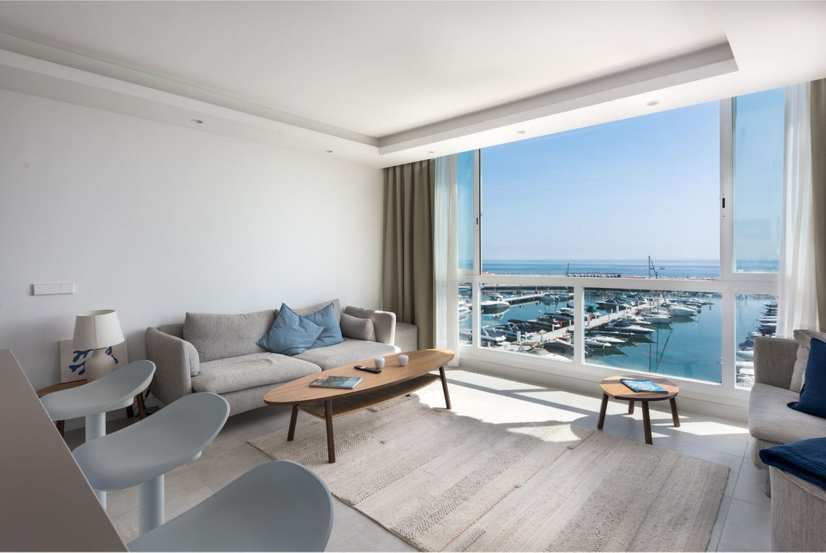 2 bedroom Penthouses for sale in Puerto Banús – R5391031 2 bedroom Penthouses for sale in Puerto Banús – R5391031
