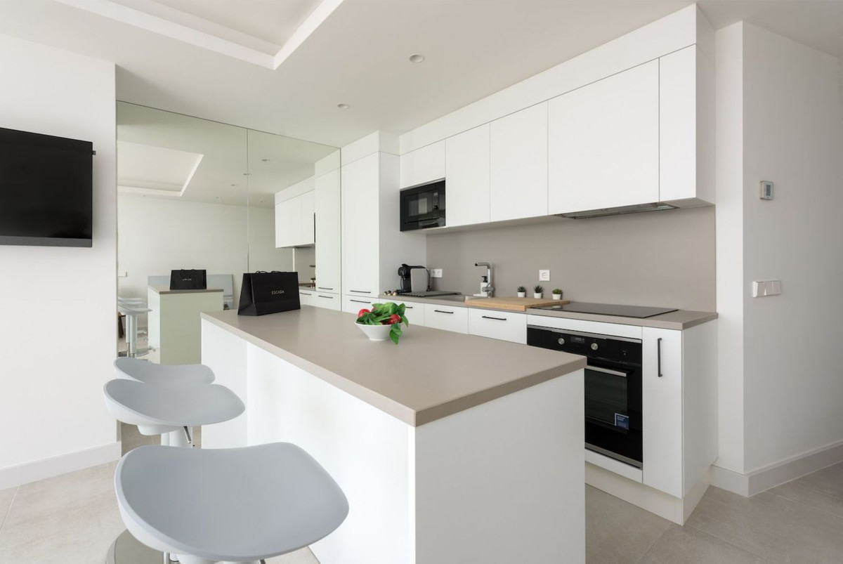 2 bedroom Penthouses for sale in Puerto Banús – R5391031 2 bedroom Penthouses for sale in Puerto Banús – R5391031