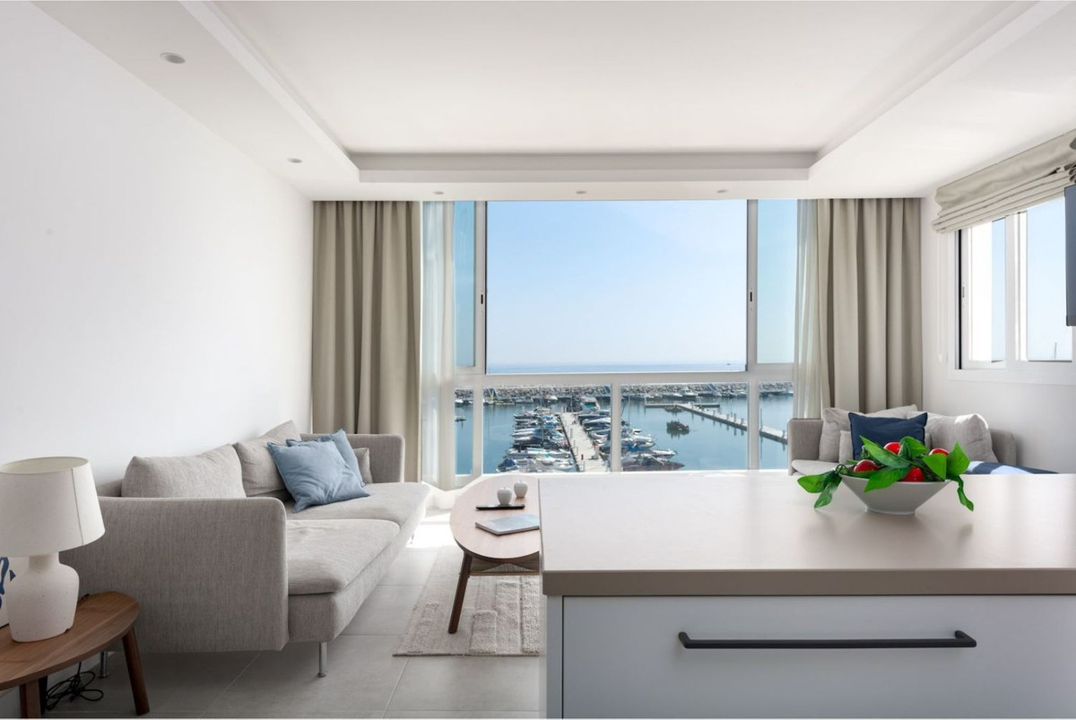 2 bedroom Penthouses for sale in Puerto Banús – R5391031 2 bedroom Penthouses for sale in Puerto Banús – R5391031