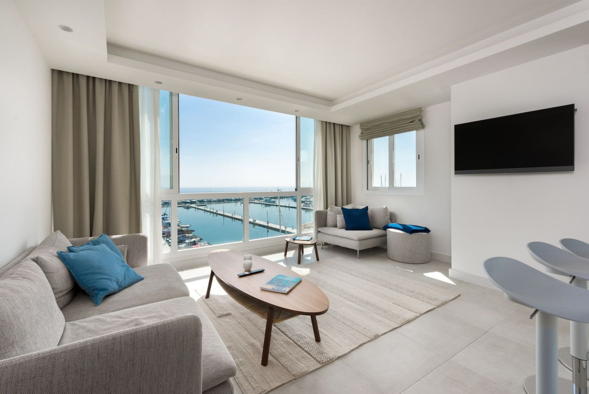 2 bedroom Penthouses for sale in Puerto Banús – R5391031 2 bedroom Penthouses for sale in Puerto Banús – R5391031