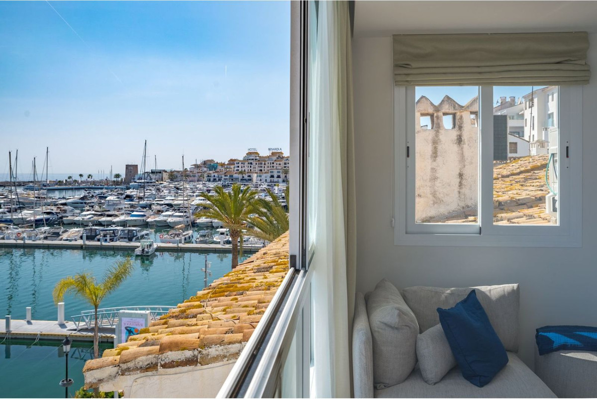 2 bedroom Penthouses for sale in Puerto Banús – R5391031 2 bedroom Penthouses for sale in Puerto Banús – R5391031