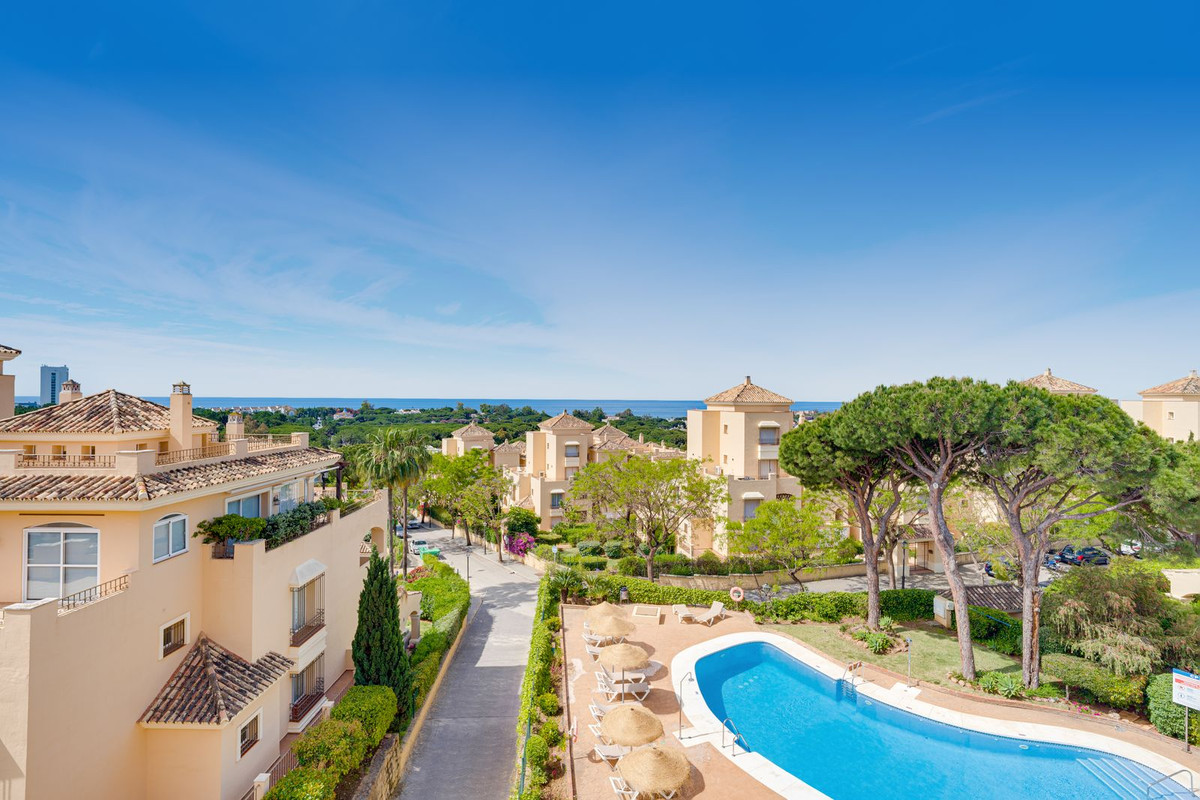 Apartamentos de 4 dormitorios en venta en Elviria – R5382913 Apartamentos de 4 dormitorios en venta en Elviria – R5382913