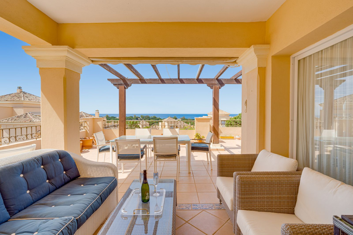 Apartamentos de 4 dormitorios en venta en Elviria – R5382913 Apartamentos de 4 dormitorios en venta en Elviria – R5382913