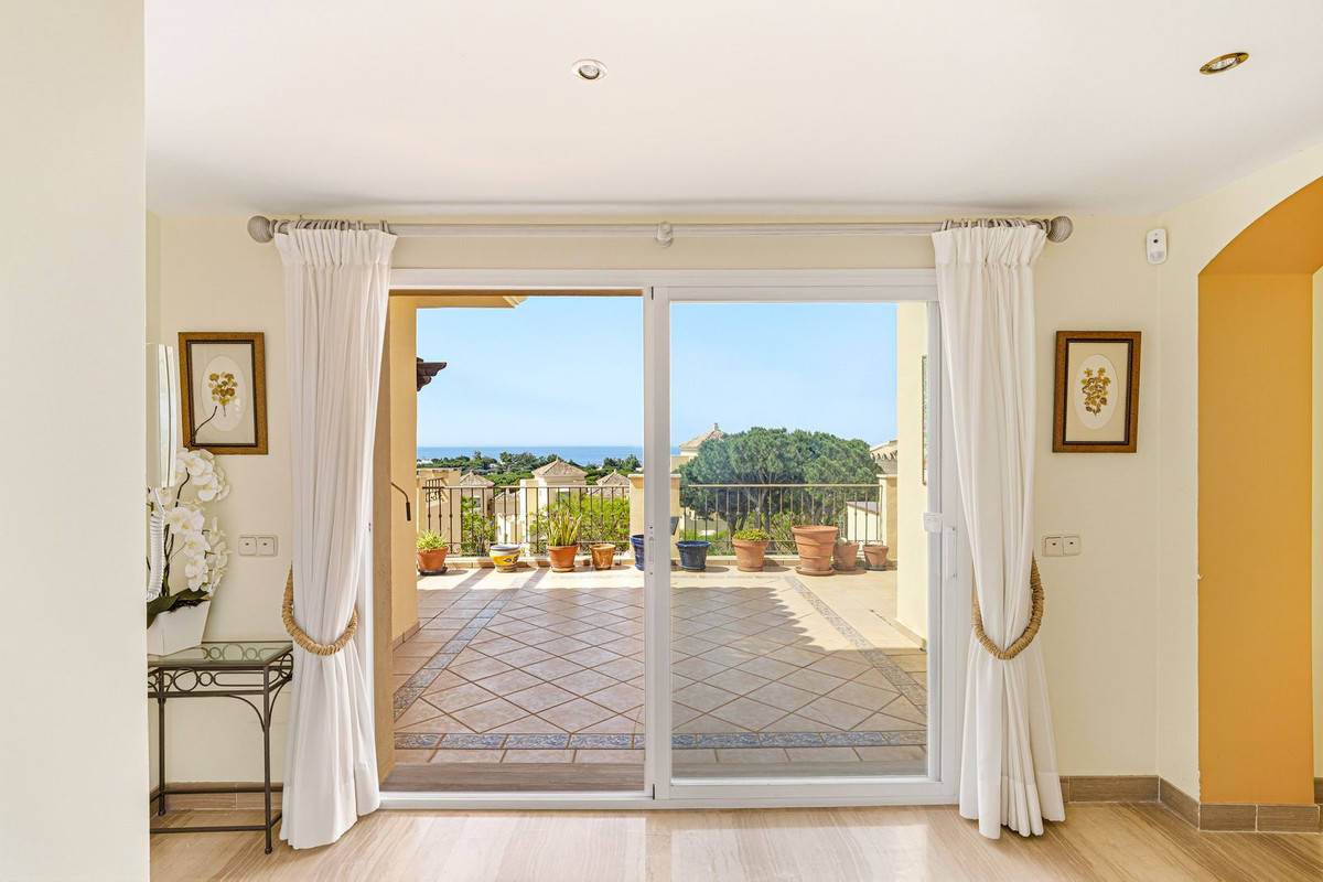 Apartamentos de 4 dormitorios en venta en Elviria – R5382913 Apartamentos de 4 dormitorios en venta en Elviria – R5382913