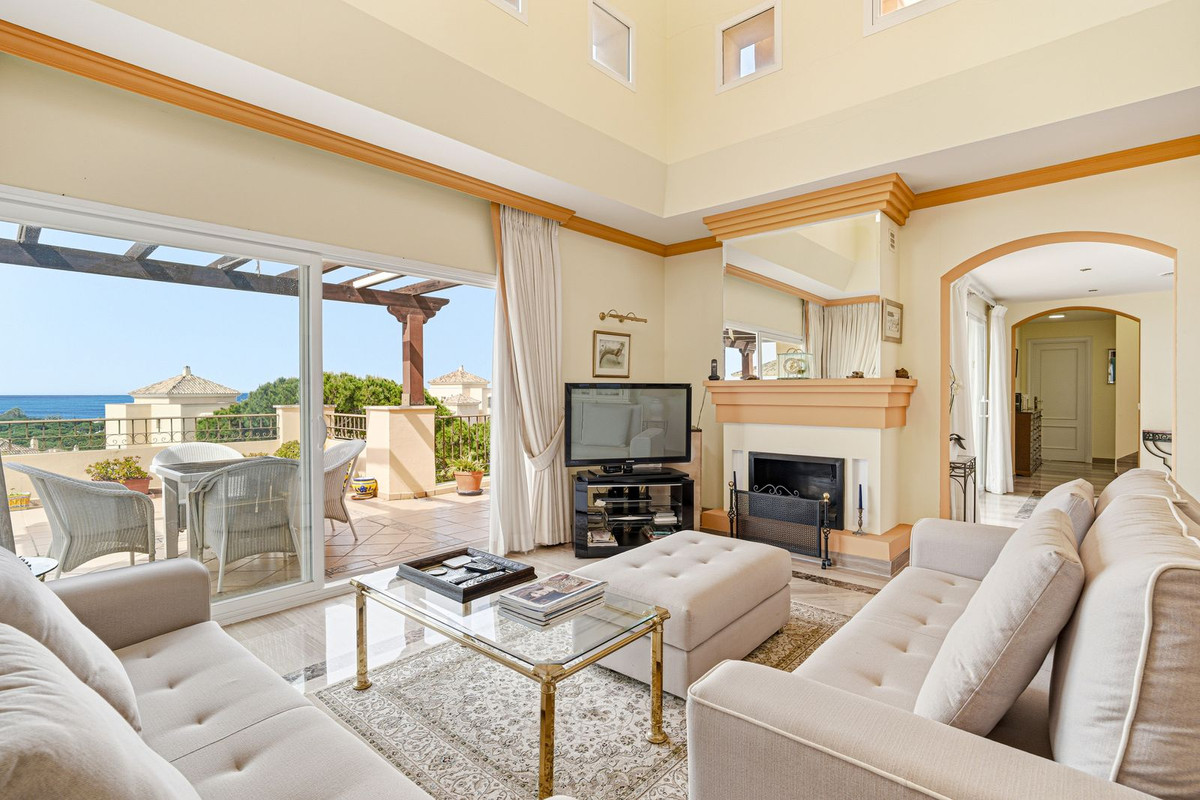 Apartamentos de 4 dormitorios en venta en Elviria – R5382913 Apartamentos de 4 dormitorios en venta en Elviria – R5382913