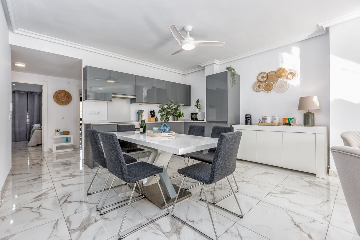 Apartamentos de 3 dormitorios en venta en Nueva Andalucía – R5168812 Apartamentos de 3 dormitorios en venta en Nueva Andalucía – R5168812