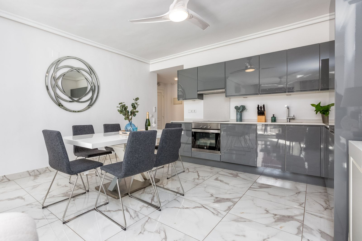Apartamentos de 3 dormitorios en venta en Nueva Andalucía – R5168812 Apartamentos de 3 dormitorios en venta en Nueva Andalucía – R5168812