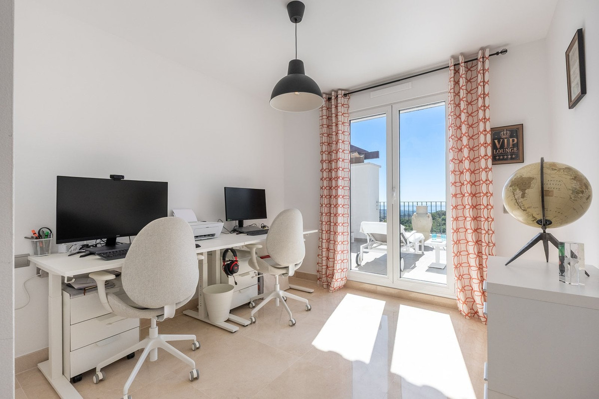 3 bedroom Penthouses for sale in Marbella – R5430769 3 bedroom Penthouses for sale in Marbella – R5430769