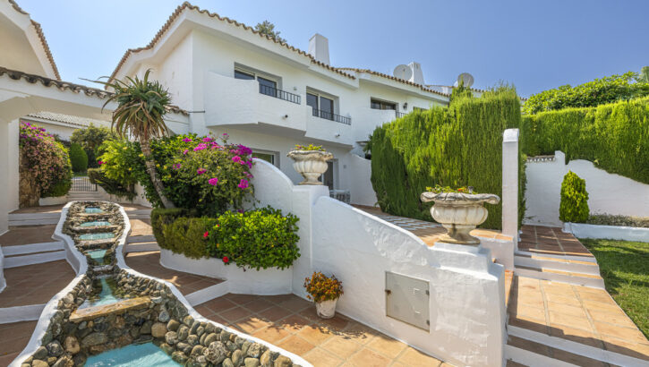 2 bedroom Townhouses for sale in Marbella – R5446963 2 bedroom Townhouses for sale in Marbella – R5446963 in