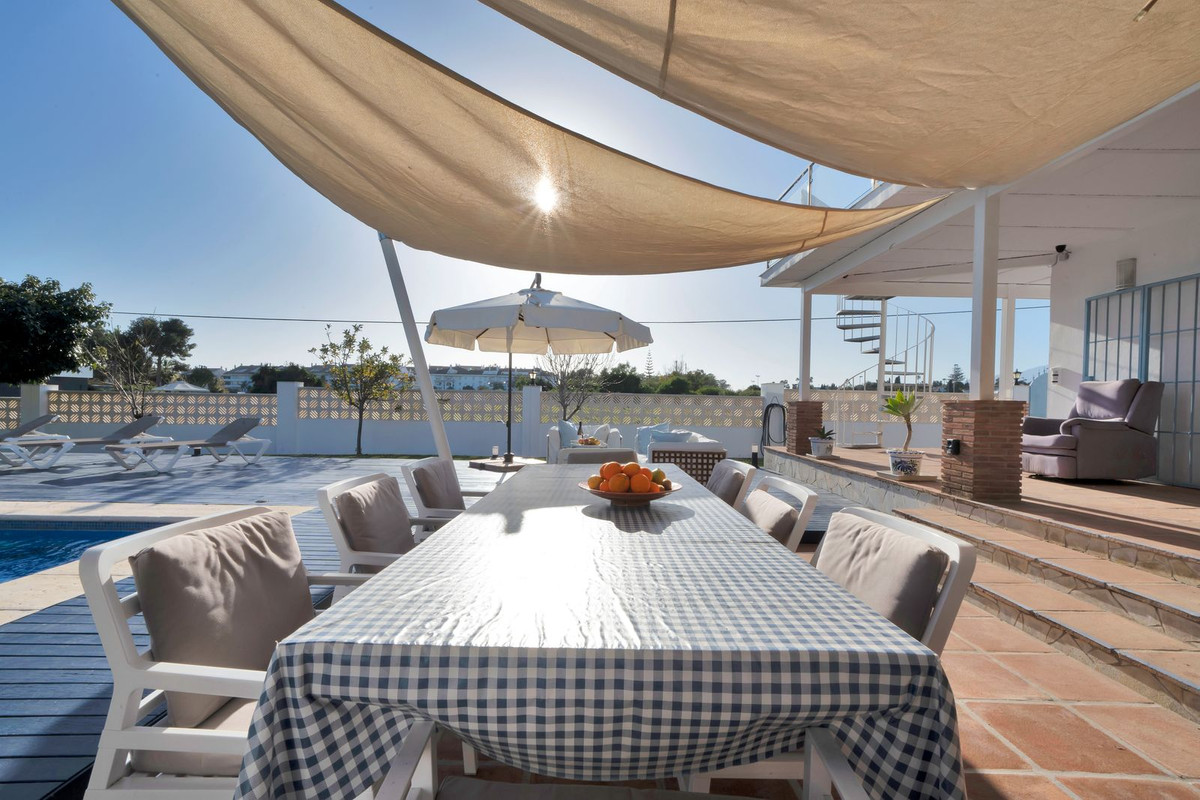4 bedroom Villas for sale in San Pedro de Alcántara – R4942390 4 bedroom Villas for sale in San Pedro de Alcántara – R4942390