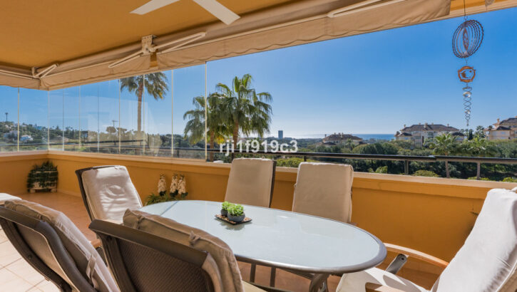 3 bedroom Apartments for sale in Elviria Hills – R5320297 in 