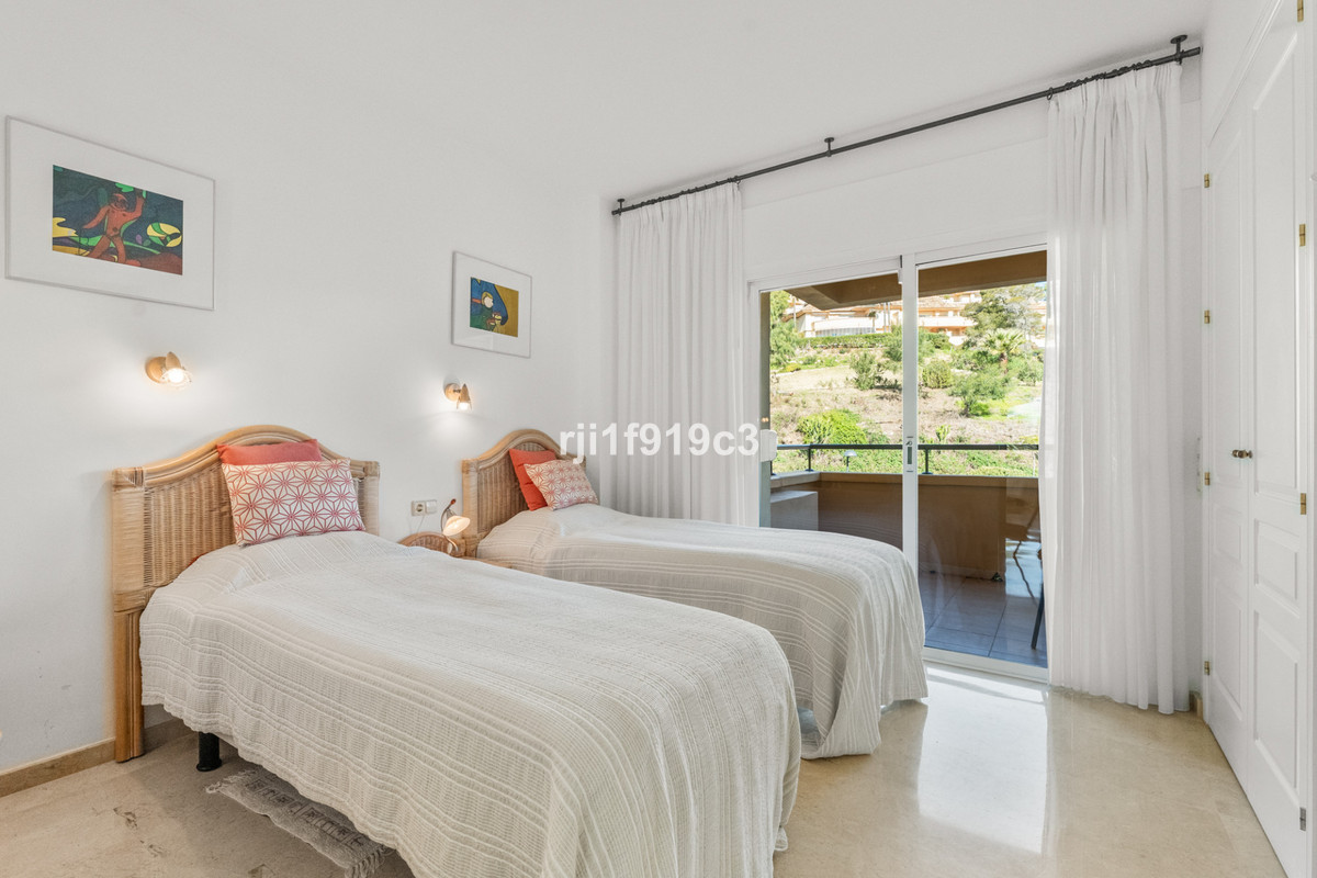 3 bedroom Apartments for sale in Elviria Hills – R5320297 3 bedroom Apartments for sale in Elviria Hills – R5320297
