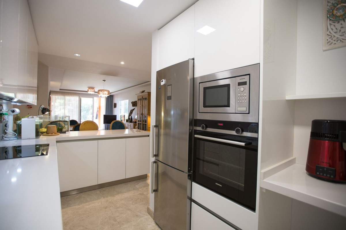 Apartamentos de 2 dormitorios en venta en Nueva Andalucía – R5221963 Apartamentos de 2 dormitorios en venta en Nueva Andalucía – R5221963