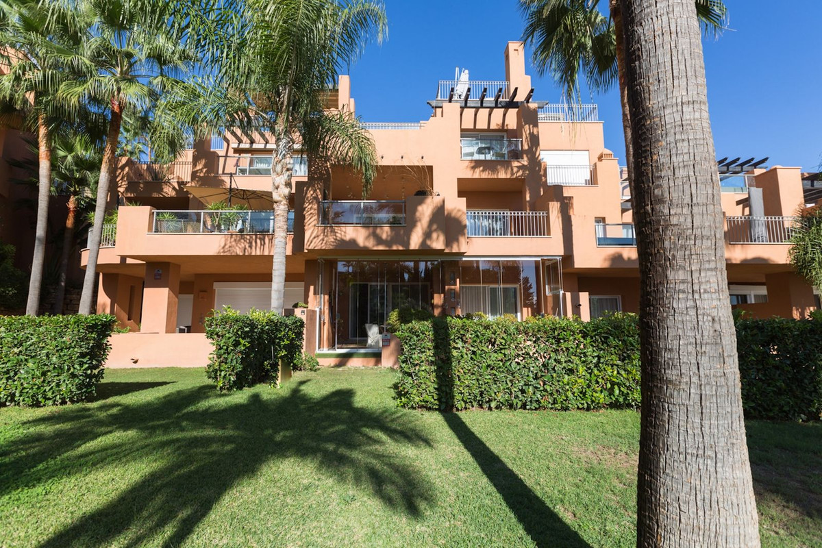 Apartamentos de 2 dormitorios en venta en Nueva Andalucía – R5221963 Apartamentos de 2 dormitorios en venta en Nueva Andalucía – R5221963