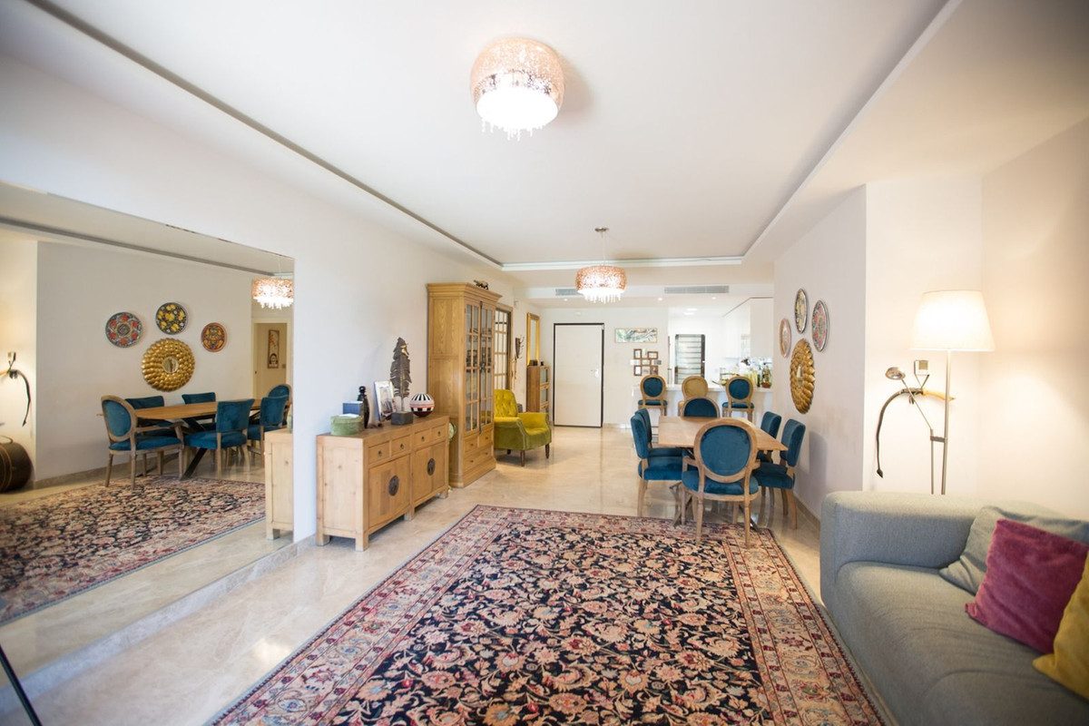 Apartamentos de 2 dormitorios en venta en Nueva Andalucía – R5221963 Apartamentos de 2 dormitorios en venta en Nueva Andalucía – R5221963