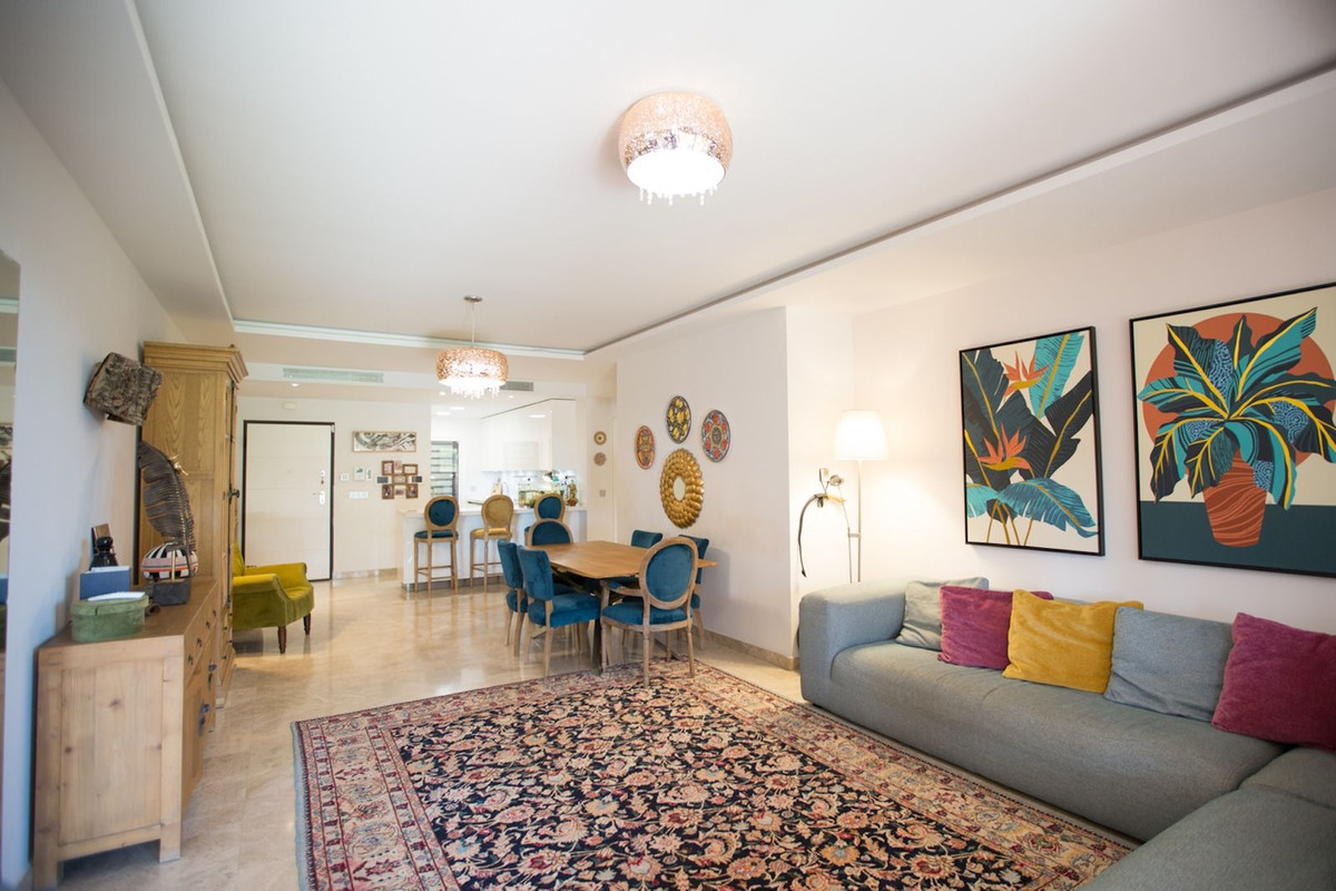 Apartamentos de 2 dormitorios en venta en Nueva Andalucía – R5221963 Apartamentos de 2 dormitorios en venta en Nueva Andalucía – R5221963