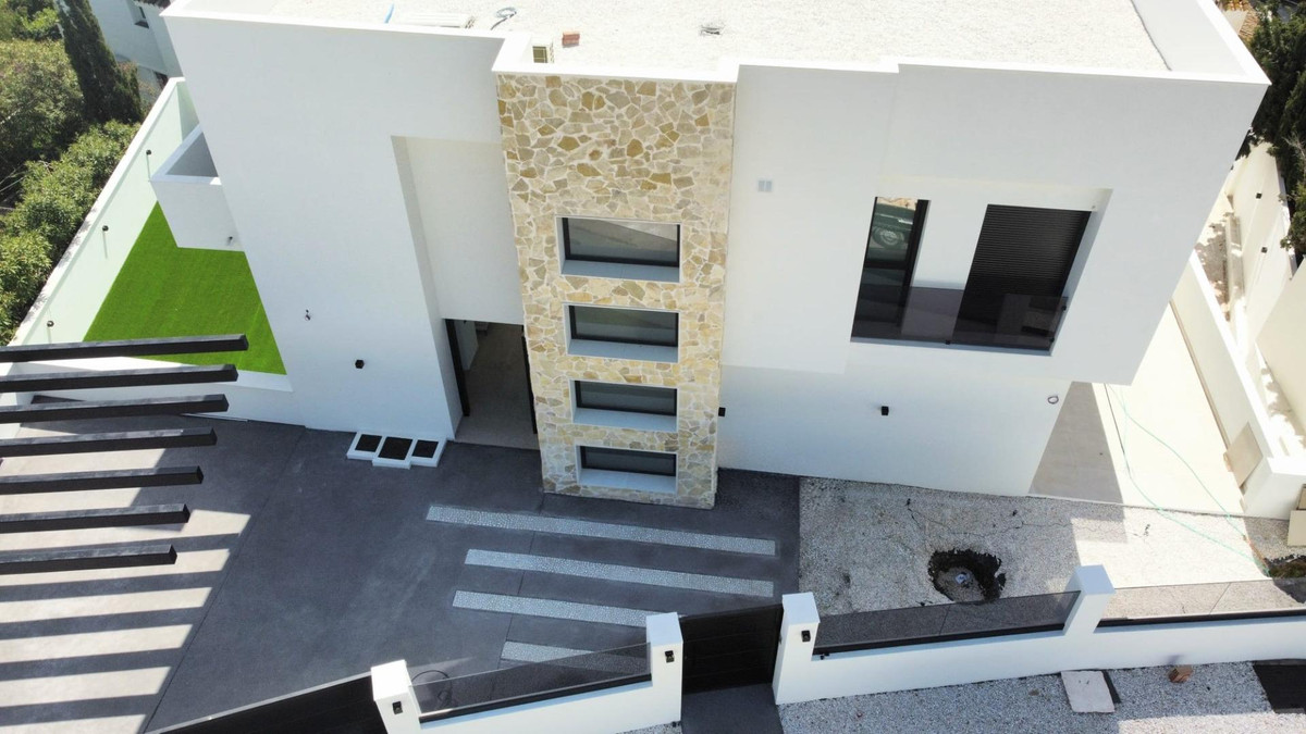3 bedroom Villas for sale in Riviera del Sol – R5436361 3 bedroom Villas for sale in Riviera del Sol – R5436361
