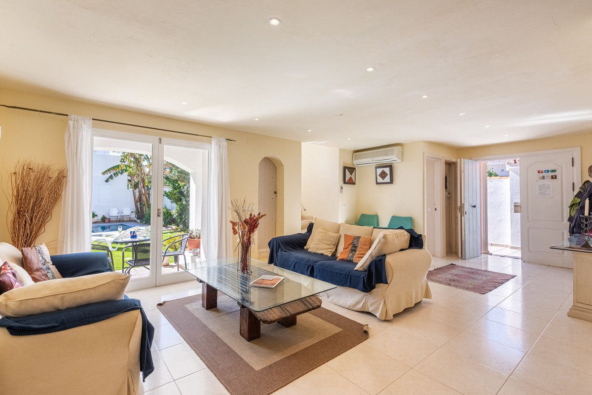 Villas de 4 dormitorios en venta en San Pedro de Alcántara – R5310613 Villas de 4 dormitorios en venta en San Pedro de Alcántara – R5310613