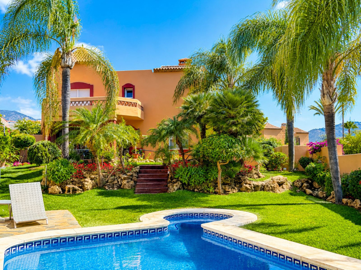 7 bedroom Semi-detached for sale in Marbella – R5431204 7 bedroom Semi-detached for sale in Marbella – R5431204
