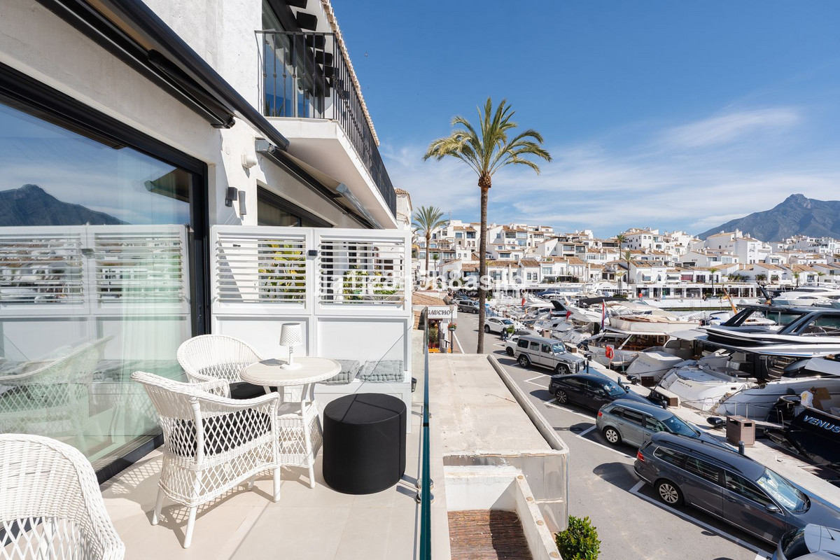 2 bedroom Apartments for sale in Puerto Banús – R5464111 2 bedroom Apartments for sale in Puerto Banús – R5464111