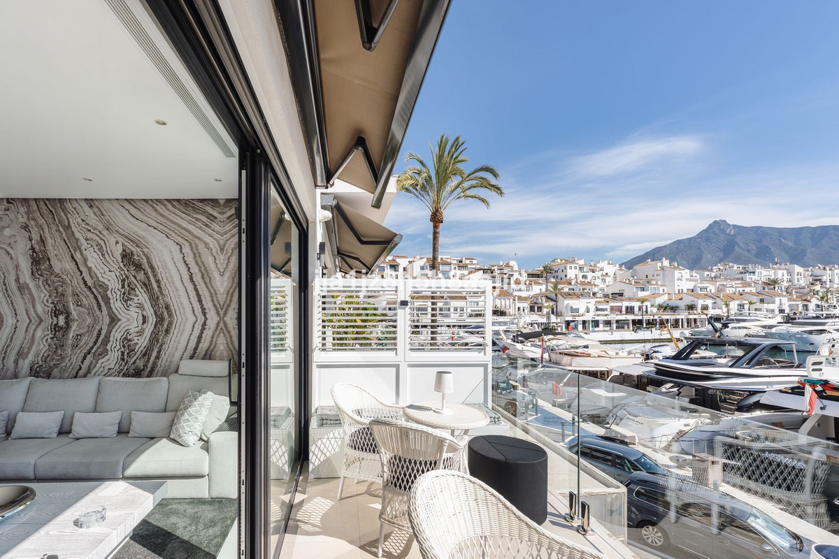 2 bedroom Apartments for sale in Puerto Banús – R5464111 2 bedroom Apartments for sale in Puerto Banús – R5464111