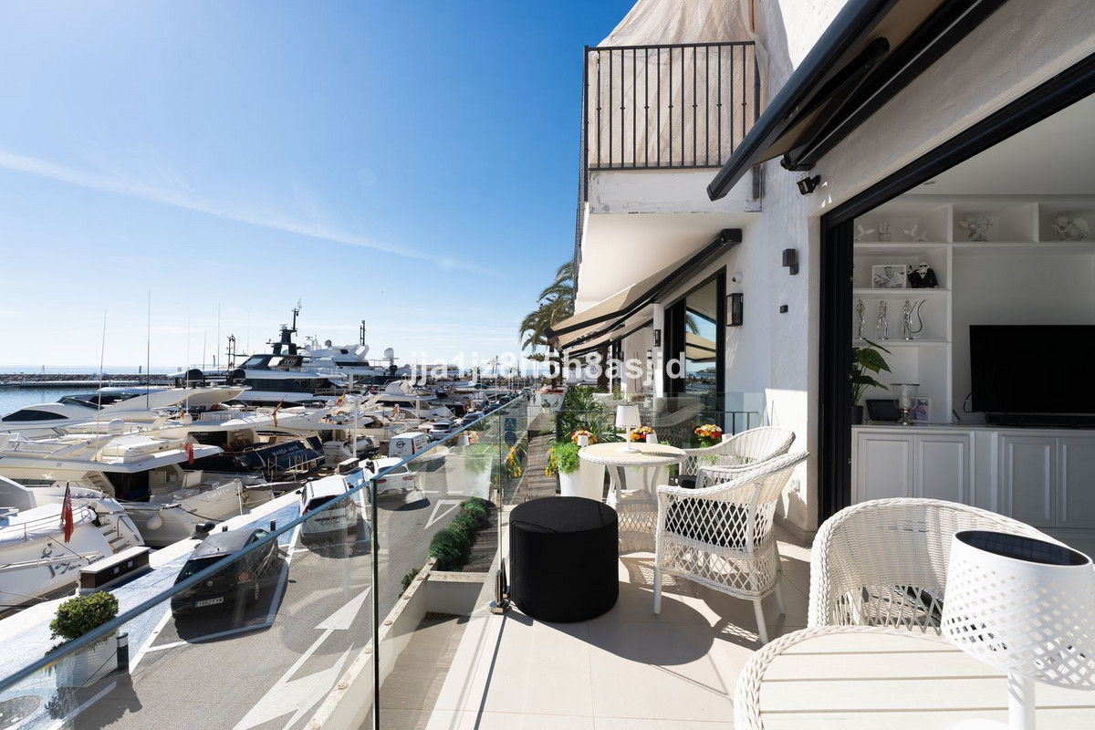 2 bedroom Apartments for sale in Puerto Banús – R5464111 2 bedroom Apartments for sale in Puerto Banús – R5464111