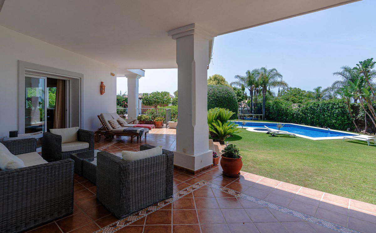 Villas de 6 dormitorios en venta en Benahavís – R4083568 Villas de 6 dormitorios en venta en Benahavís – R4083568