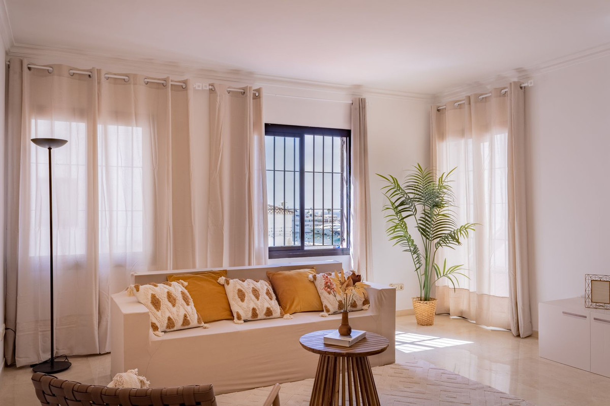 2 bedroom Apartments for sale in Puerto Banús – R5467288 2 bedroom Apartments for sale in Puerto Banús – R5467288