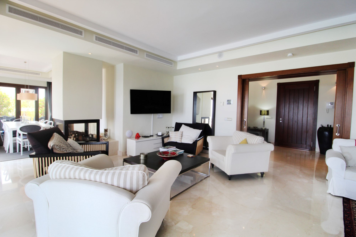 5 bedroom Villas for sale in Benahavís – R3250426 5 bedroom Villas for sale in Benahavís – R3250426