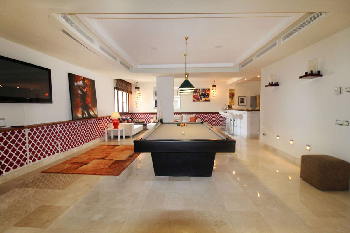 5 bedroom Villas for sale in Benahavís – R3250426 5 bedroom Villas for sale in Benahavís – R3250426