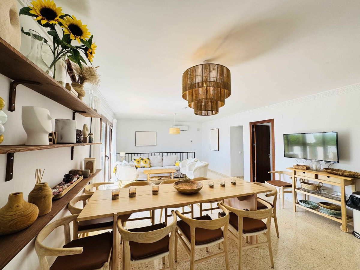 Villas de 6 dormitorios en venta en La Cala de Mijas – R5464630 Villas de 6 dormitorios en venta en La Cala de Mijas – R5464630