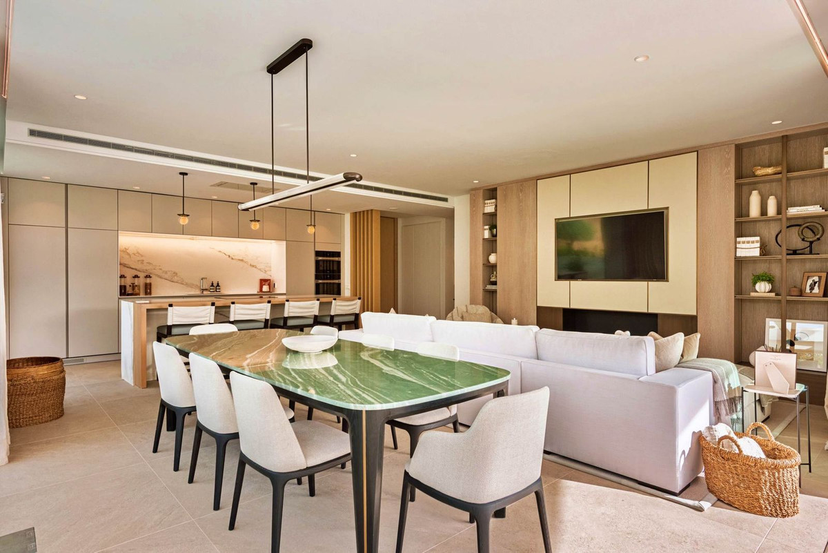 Apartamentos de 3 dormitorios en venta en Nueva Andalucía – R5047528 Apartamentos de 3 dormitorios en venta en Nueva Andalucía – R5047528