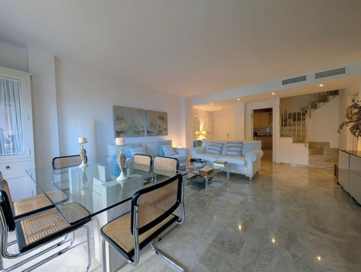 4 bedroom Apartments for sale in San Pedro de Alcántara – R5296789 4 bedroom Apartments for sale in San Pedro de Alcántara – R5296789