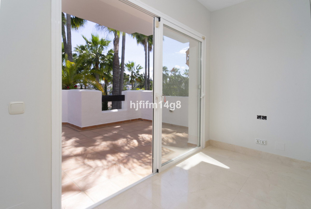 Apartamentos de 3 dormitorios en venta en Nueva Andalucía – R5359756 Apartamentos de 3 dormitorios en venta en Nueva Andalucía – R5359756