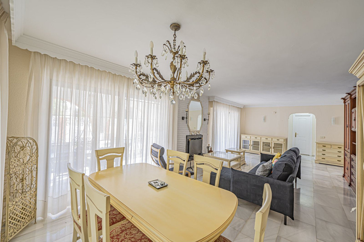4 bedroom Villas for sale in Nueva Andalucía – R5434816 4 bedroom Villas for sale in Nueva Andalucía – R5434816