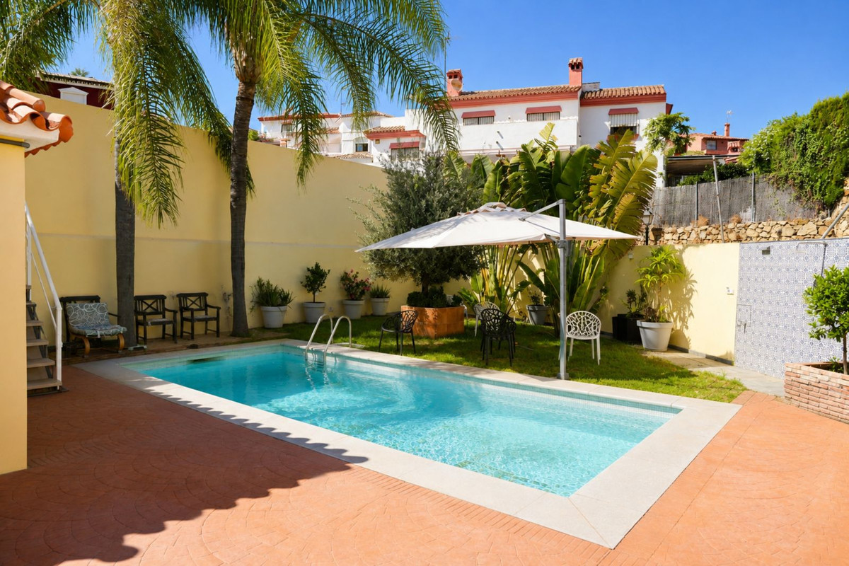 Villas de 5 dormitorios en venta en Marbella – R5455558 Villas de 5 dormitorios en venta en Marbella – R5455558