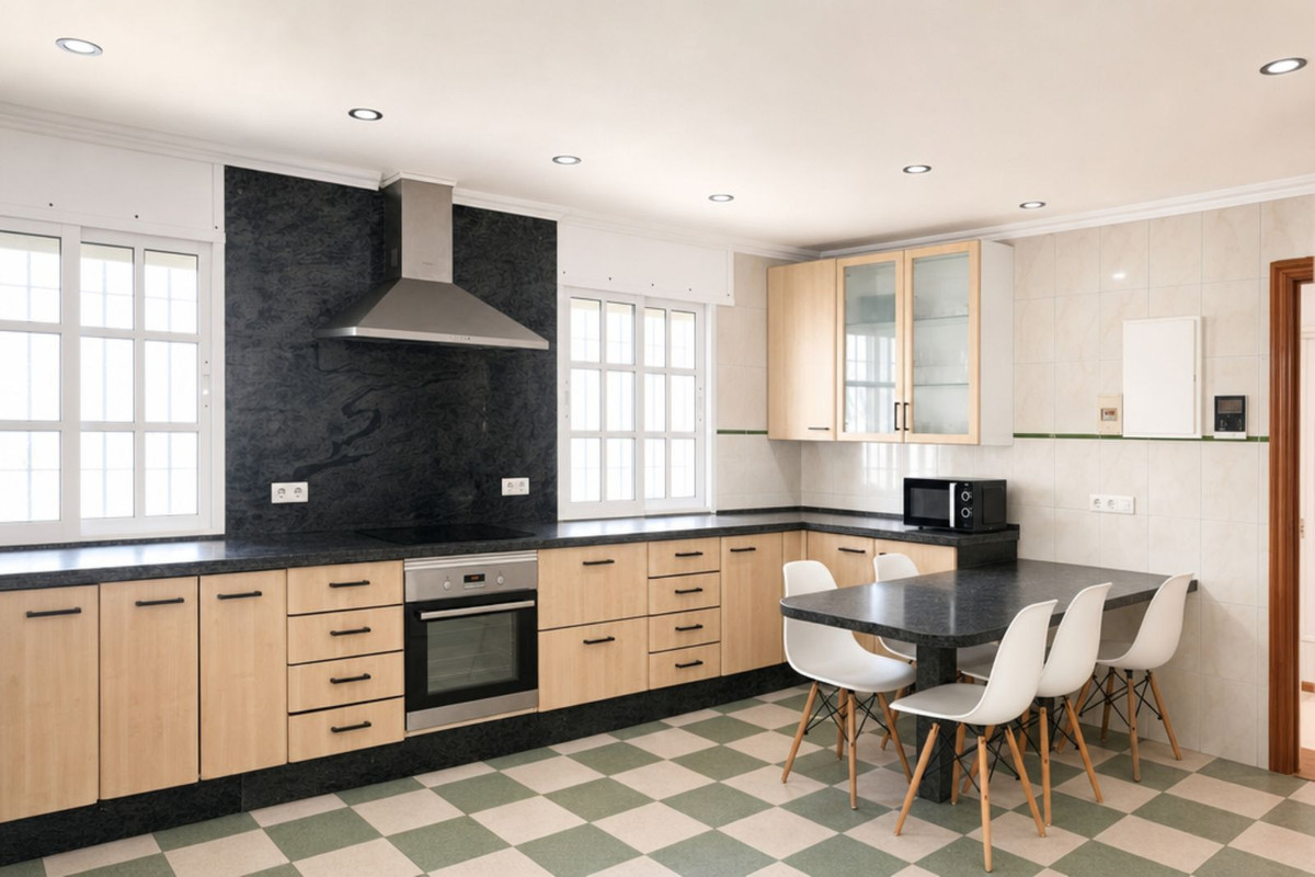 Villas de 5 dormitorios en venta en Marbella – R5455558 Villas de 5 dormitorios en venta en Marbella – R5455558