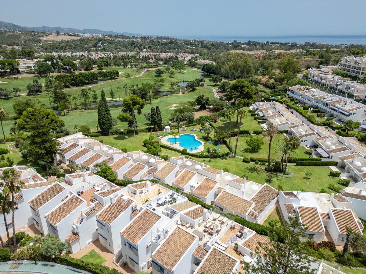 Apartamentos de 3 dormitorios en venta en Nueva Andalucía – R5454367 Apartamentos de 3 dormitorios en venta en Nueva Andalucía – R5454367