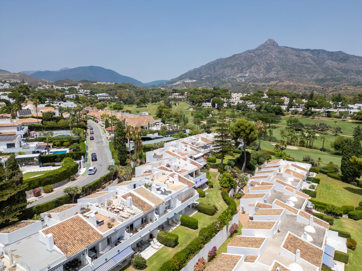 Apartamentos de 3 dormitorios en venta en Nueva Andalucía – R5454367 Apartamentos de 3 dormitorios en venta en Nueva Andalucía – R5454367