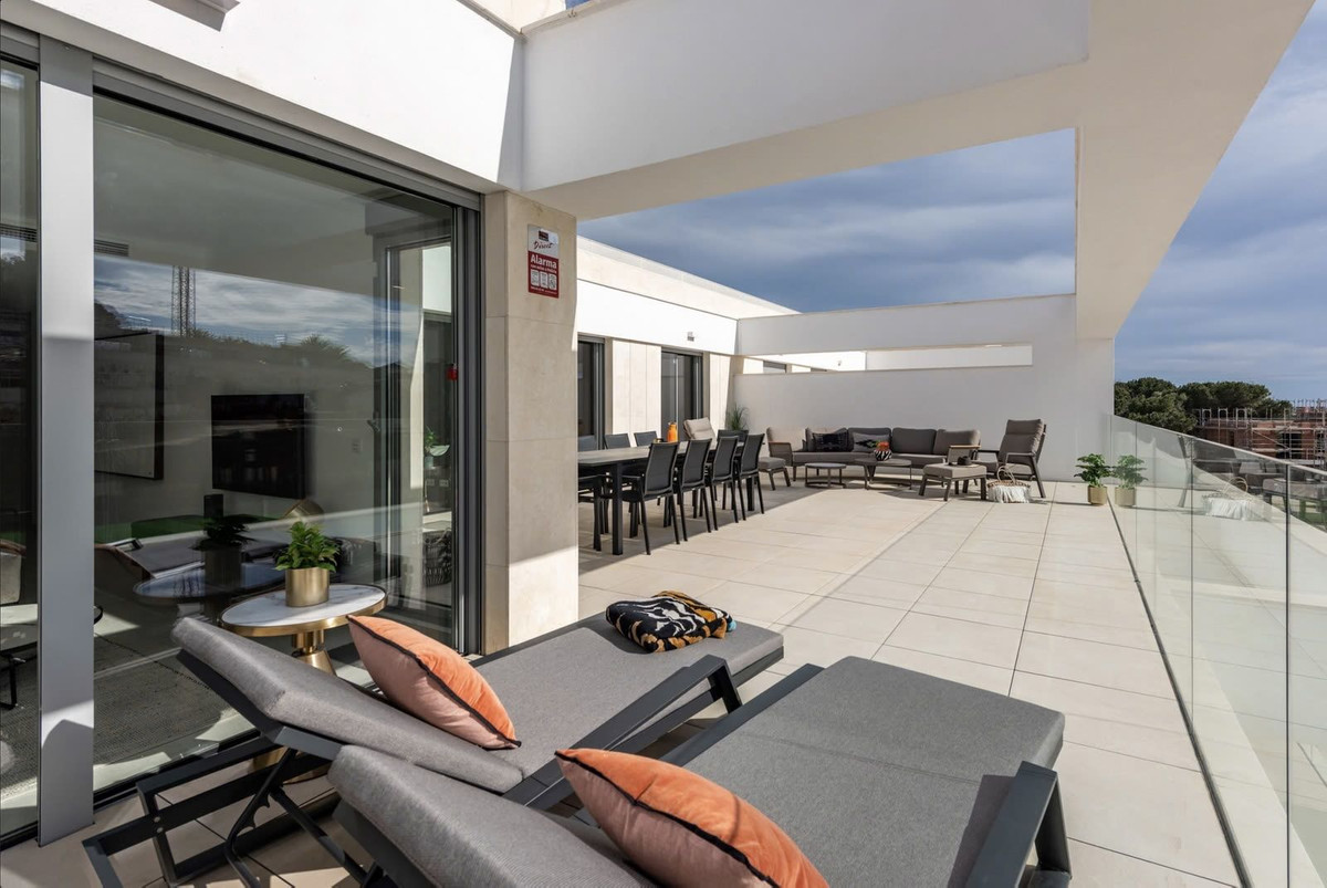 3 bedroom Penthouses for sale in Elviria – R5216506 3 bedroom Penthouses for sale in Elviria – R5216506