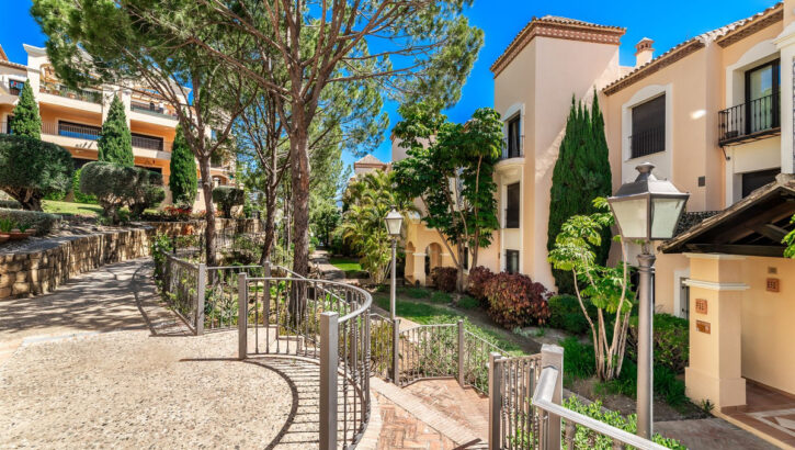 Apartamentos de 3 dormitorios en venta en La Quinta – R5041783 Apartamentos de 3 dormitorios en venta en La Quinta – R5041783 en