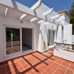 2 bedroom Penthouses for sale in Nueva Andalucía – R5461369