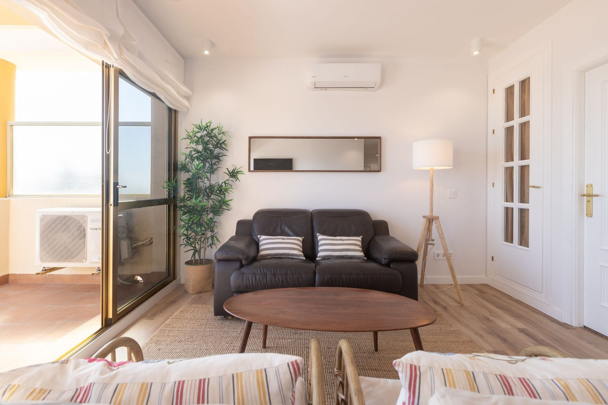 2 bedroom Penthouses for sale in Elviria – R5050621 2 bedroom Penthouses for sale in Elviria – R5050621